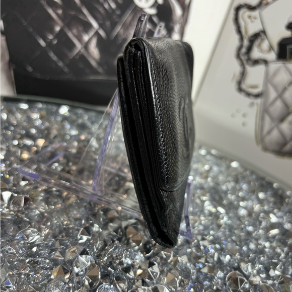 Chanel IMPERFECT CC compact bifold wallet in black caviar leather GUC - Picture 5 of 12